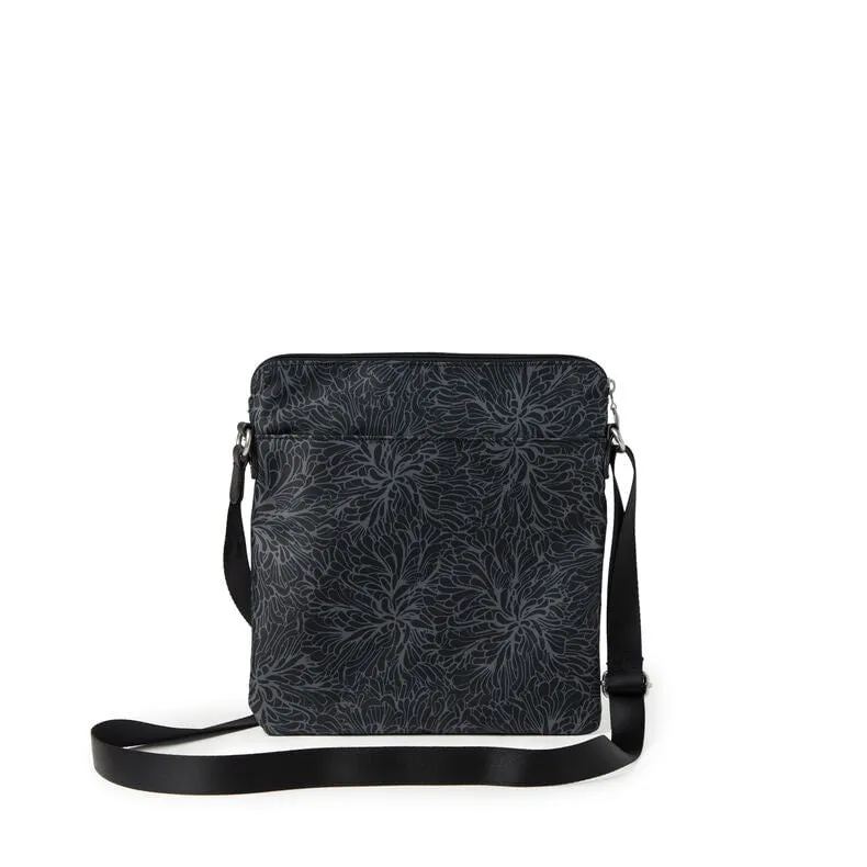 Baggallini Go Bagg With RFID Phone Wristlet