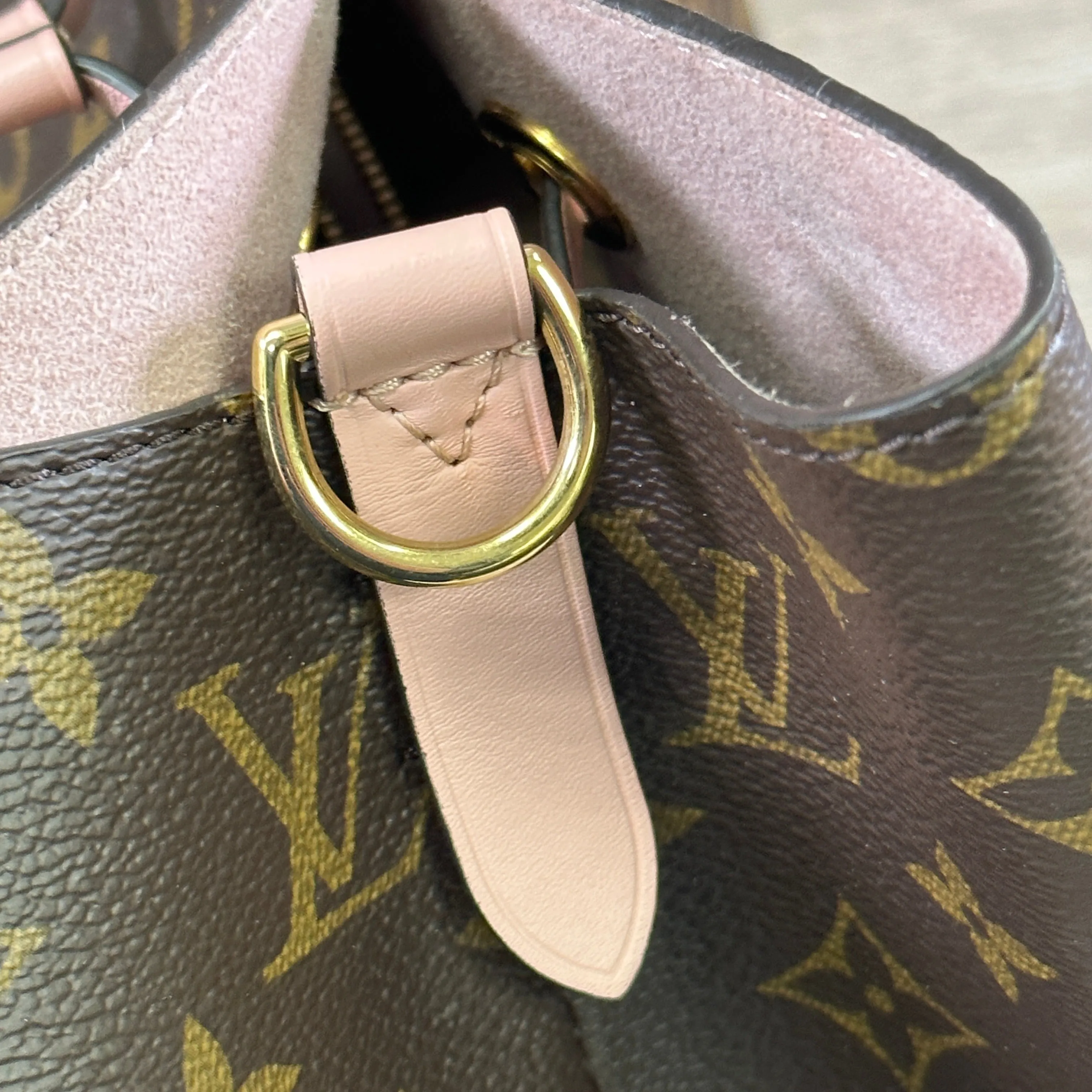 Louis Vuitton NéoNoé Monogram - Rose Poudre