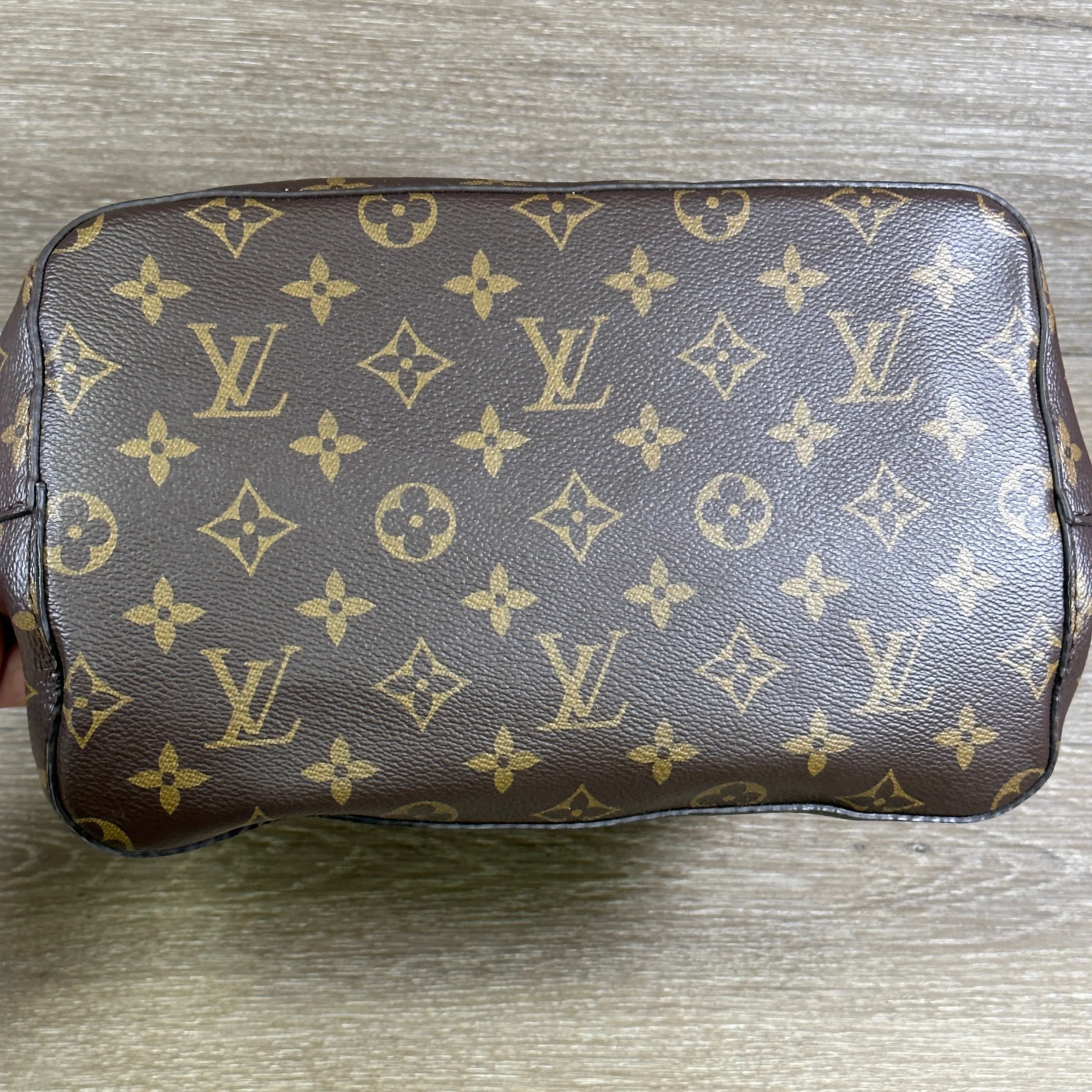 Louis Vuitton NéoNoé Monogram - Rose Poudre