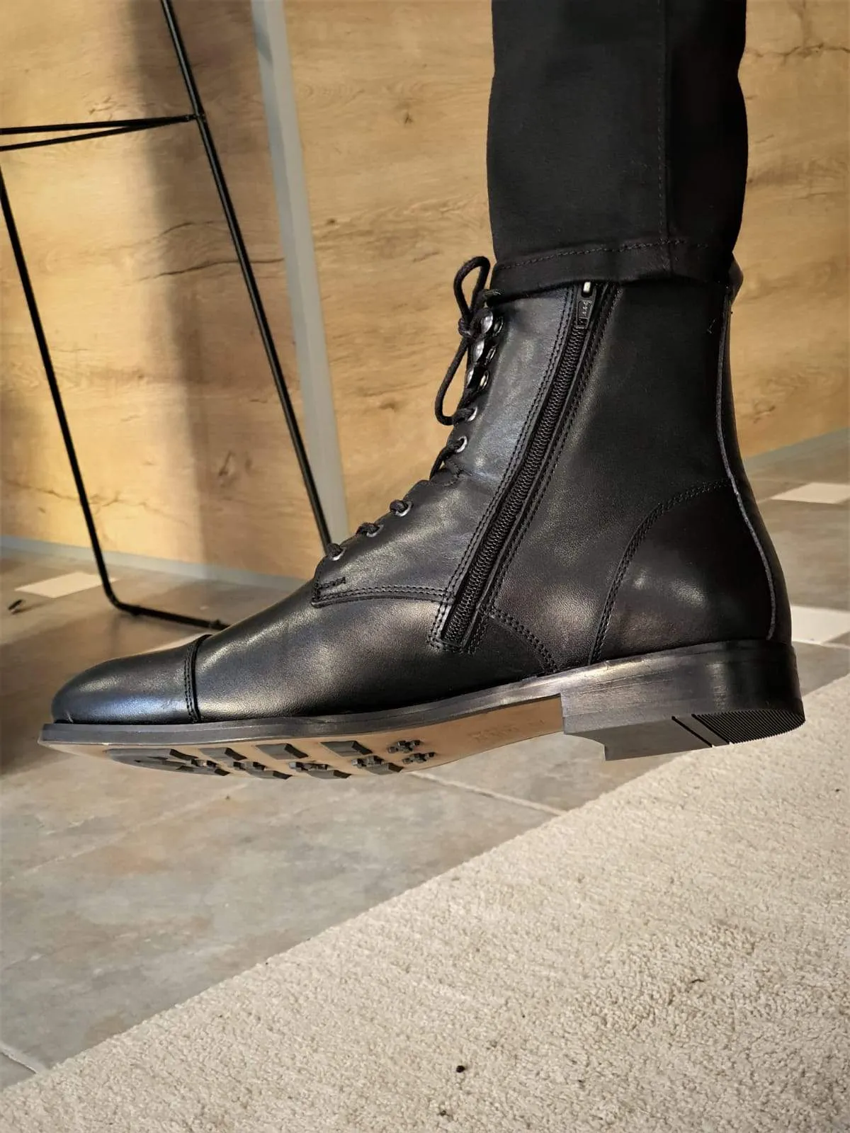 Spiez Black Boots