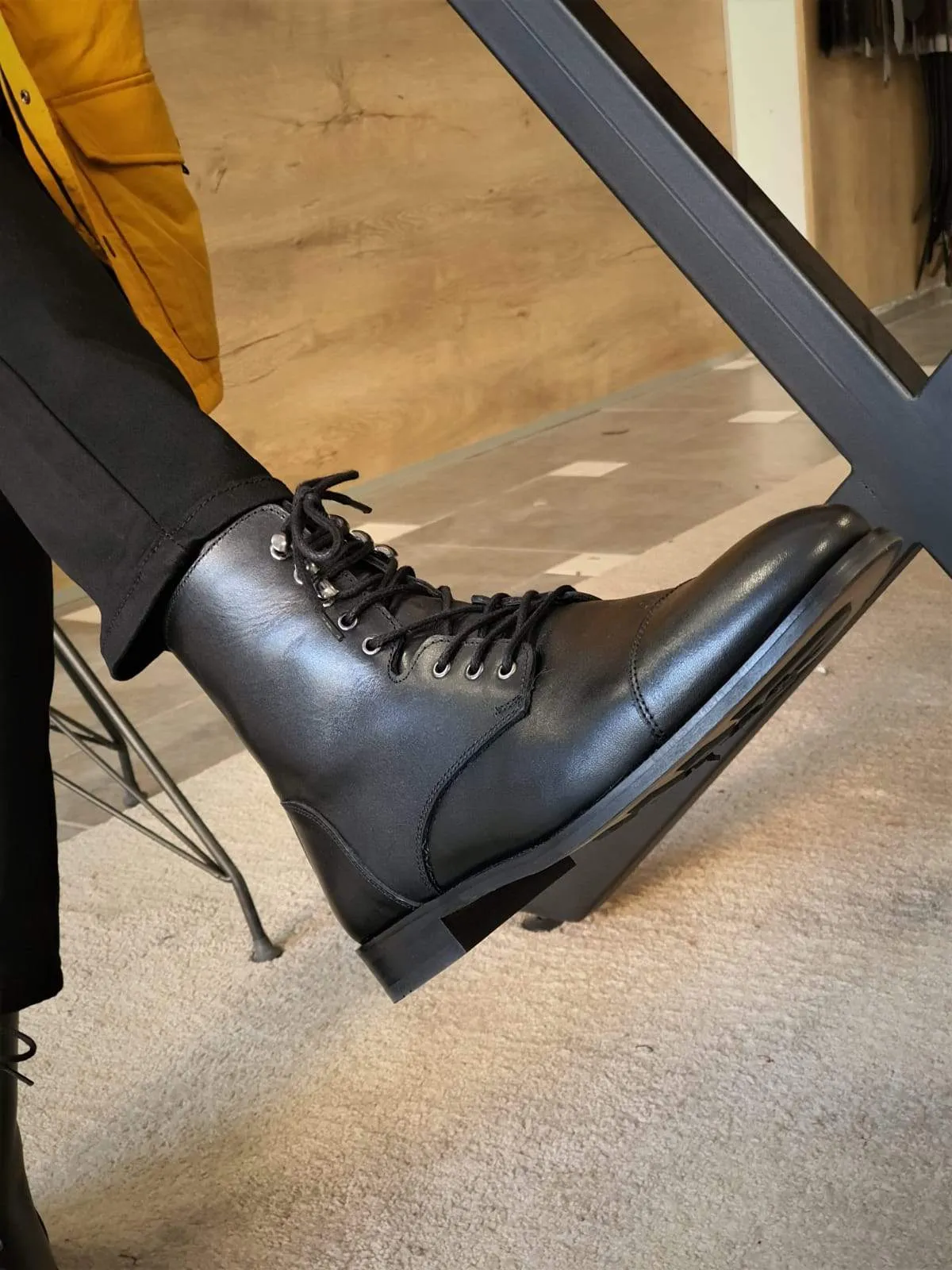 Spiez Black Boots