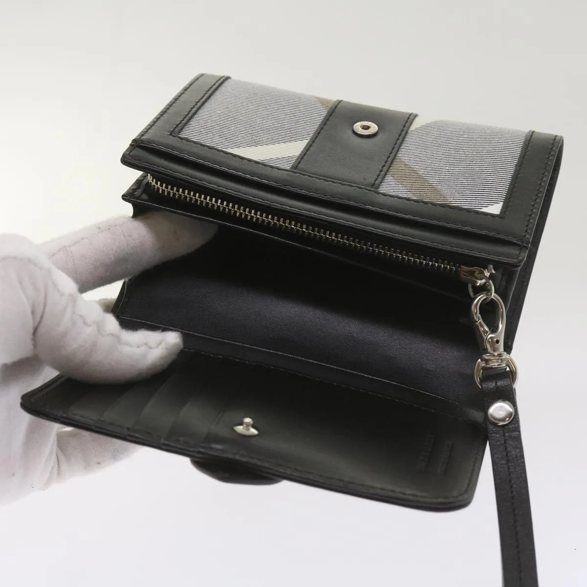 Trendy Inspired Burberry Nova Check Wallet Nylon Gray Black Auth Bs12103