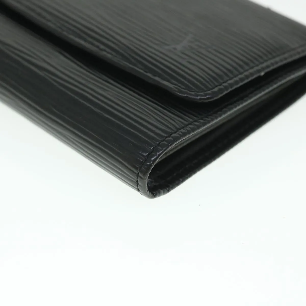 Trendy Inspired Louis Vuitton Epi Porte 12 Cartes Crdit Trifold Wallet Noir M63472 Lv Auth 56121