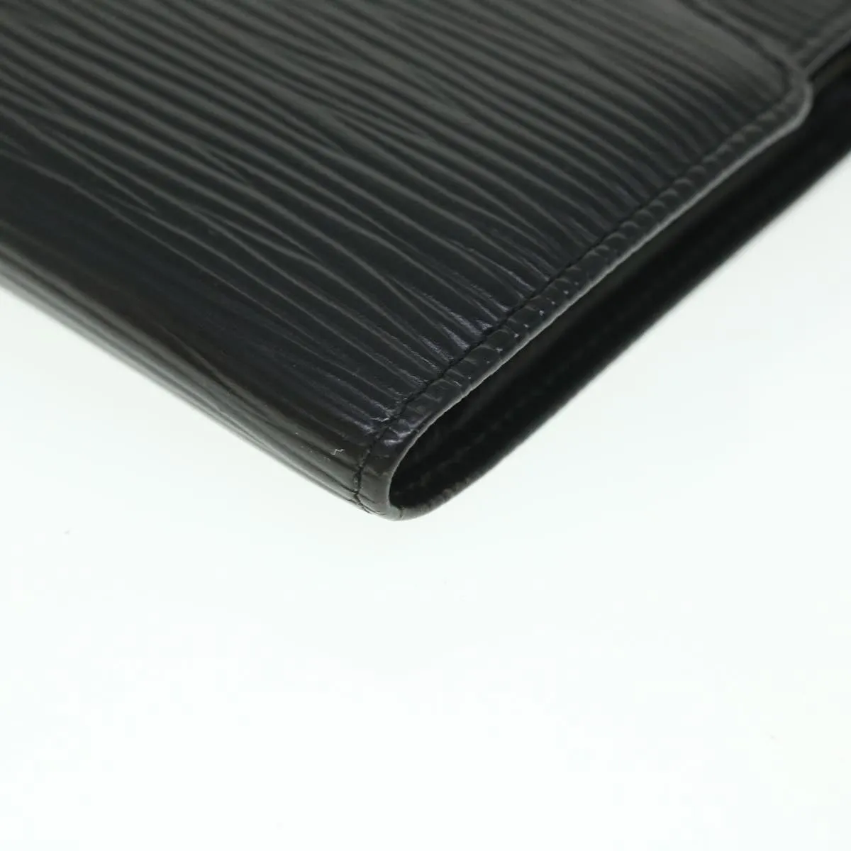 Trendy Inspired Louis Vuitton Epi Porte 12 Cartes Crdit Trifold Wallet Noir M63472 Lv Auth 56121