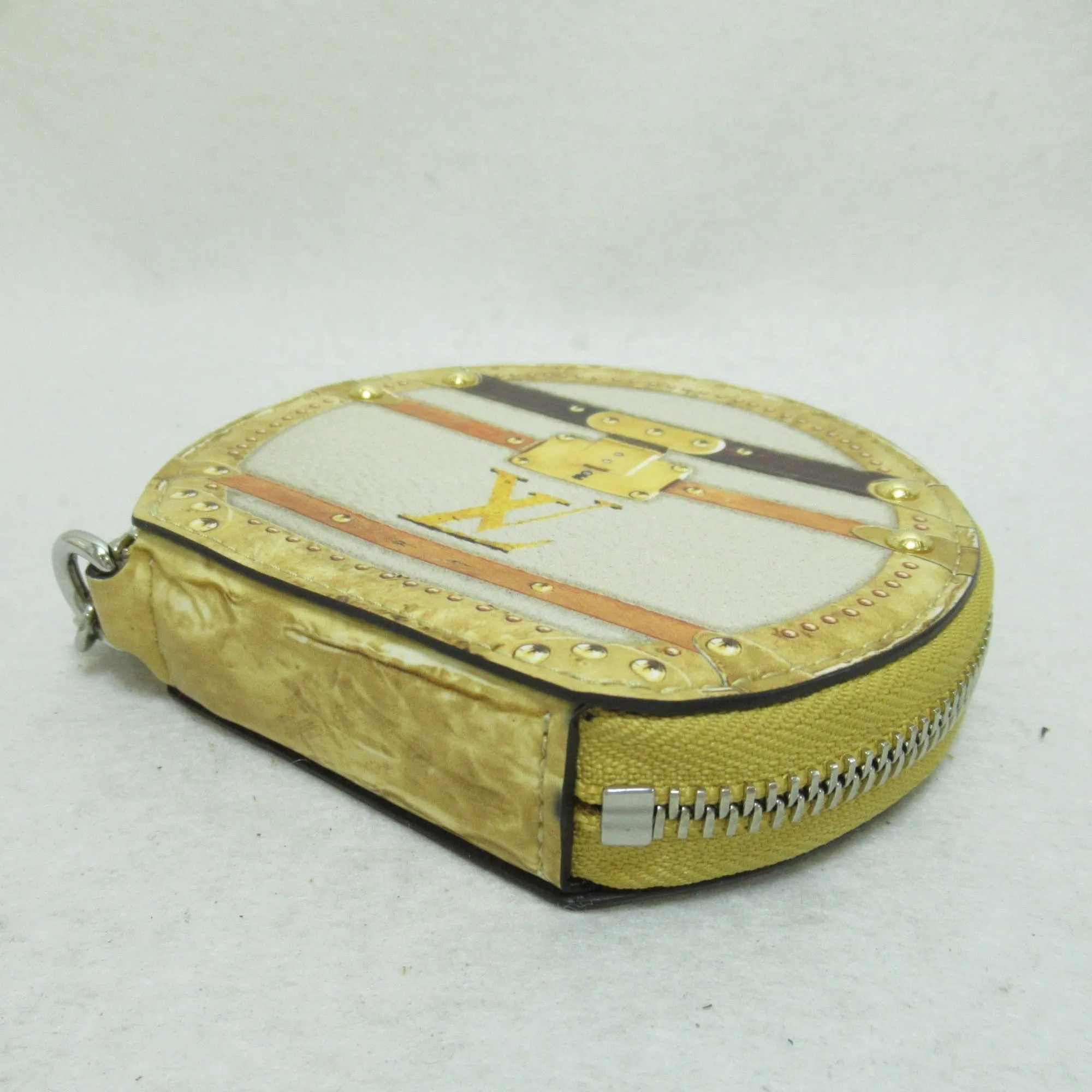 Trendy Inspired Louis Vuitton Micro-bowat-shapo Beige Transformed M52747