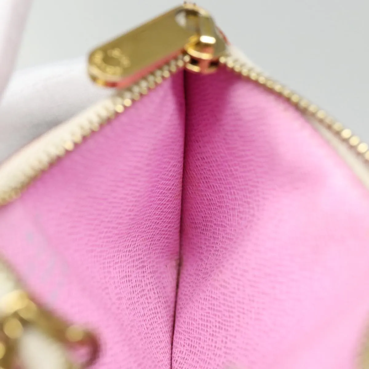 Trendy Inspired Louis Vuitton Multicolor Pochette Cles Nm Coin Purse White M93734 Lv Auth 88038