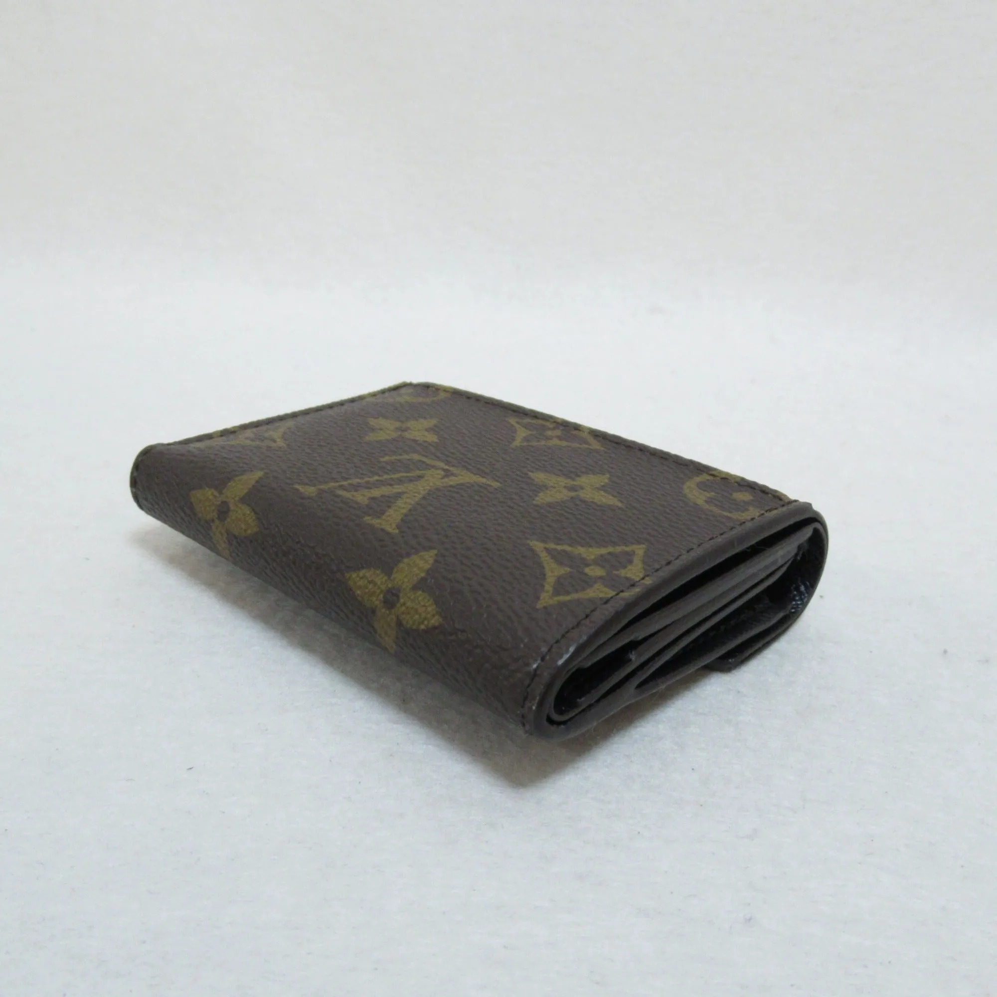 Trendy Inspired Louis Vuitton Portefeiulle Zoe Tri-fold Wallet Brown Monogram / Giant Pvc Coated Canvas M80725