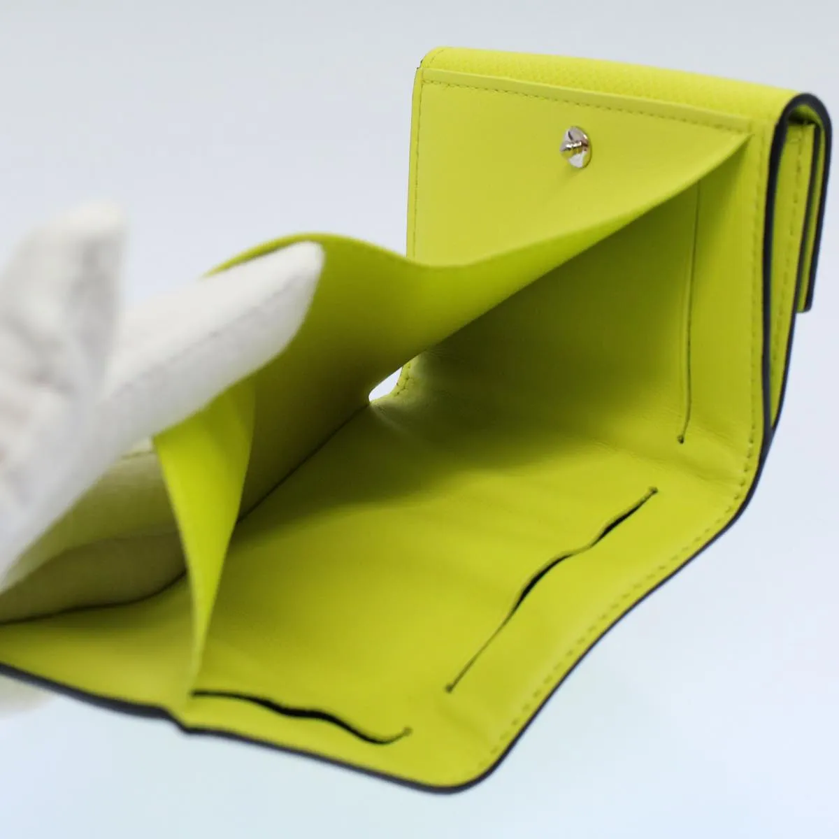 Trendy Inspired Louis Vuitton Taigalama Discovery Compact Wallet Jaune M67629 Lv Auth Ac2214