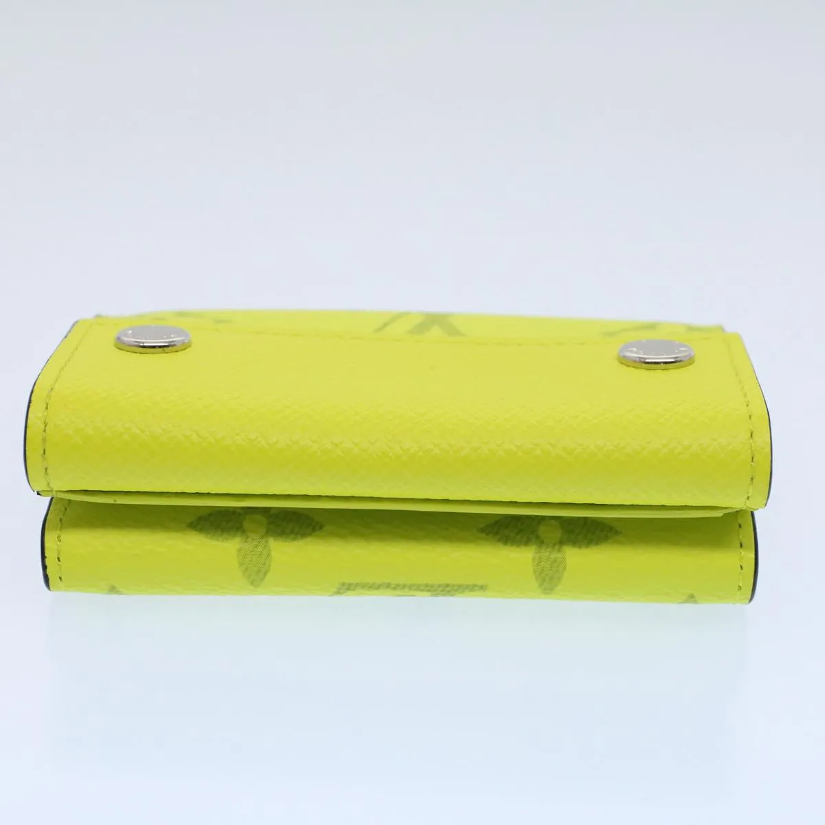 Trendy Inspired Louis Vuitton Taigalama Discovery Compact Wallet Jaune M67629 Lv Auth Ac2214