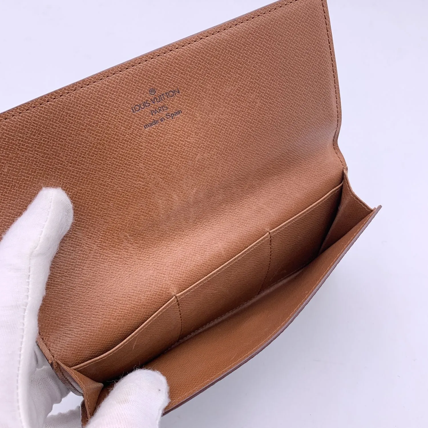Trendy Inspired Louis Vuitton Vintage Brown Monogram Canvas Long Bill Wallet