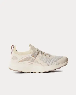 Vectiv™ Hypnum Gardenia White / Silver Grey Running Shoes