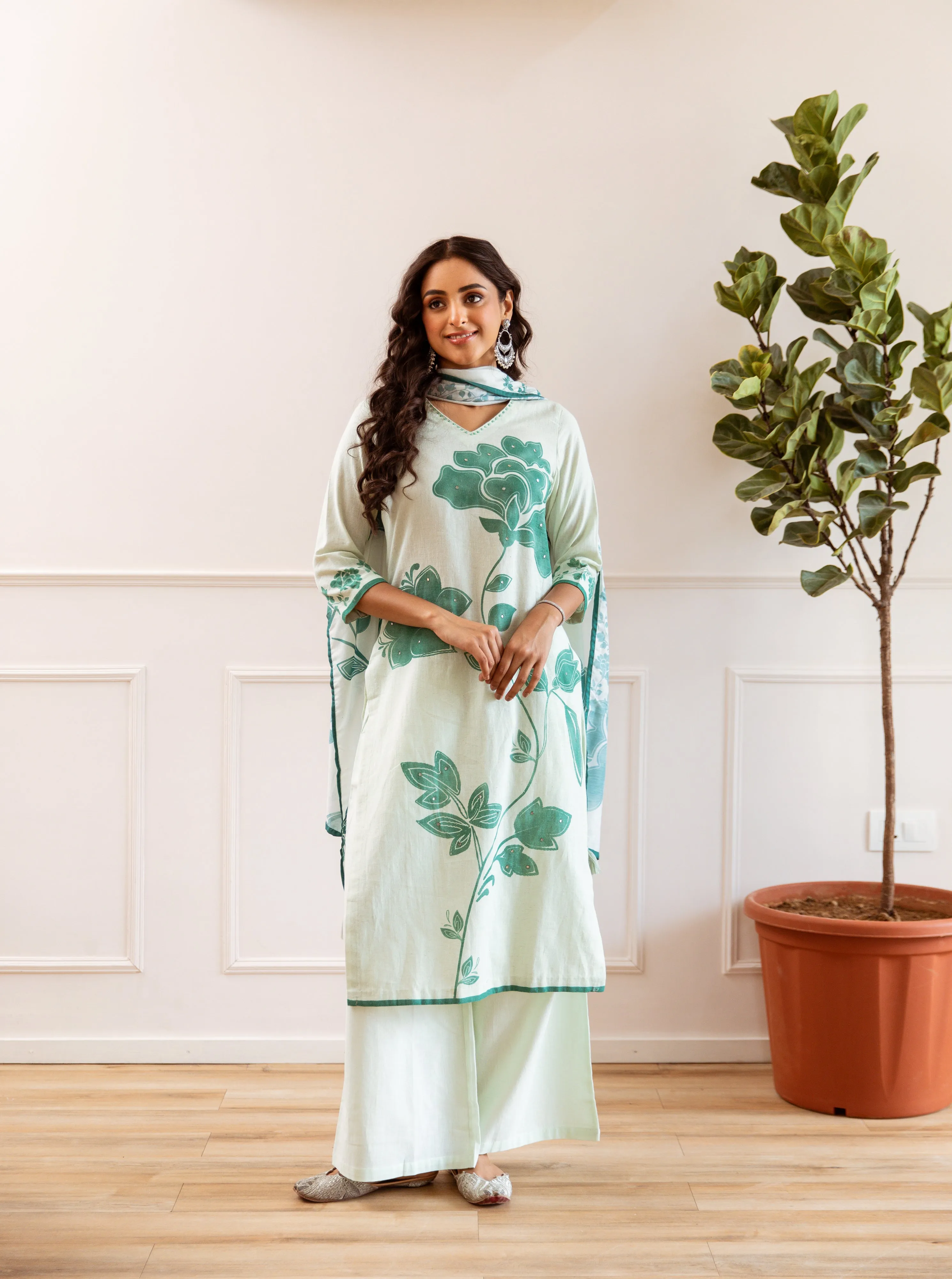 Women's Cream Linin Kurta Palazzoand Dupatta Set